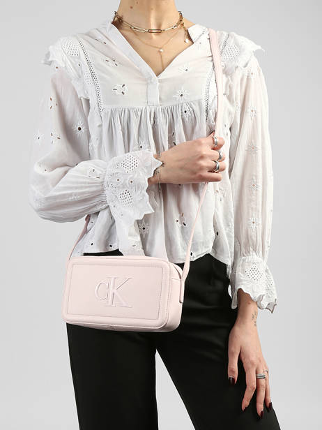 Cross Body Tas Bold Calvin klein jeans Roze bold 4F3220G ander zicht 1